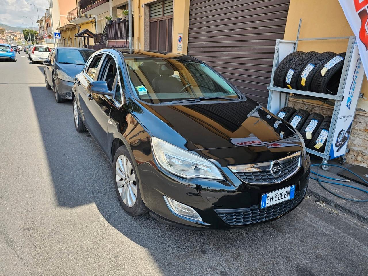 Opel Astra 1.4 Turbo 140CV 5 porte Cosmo