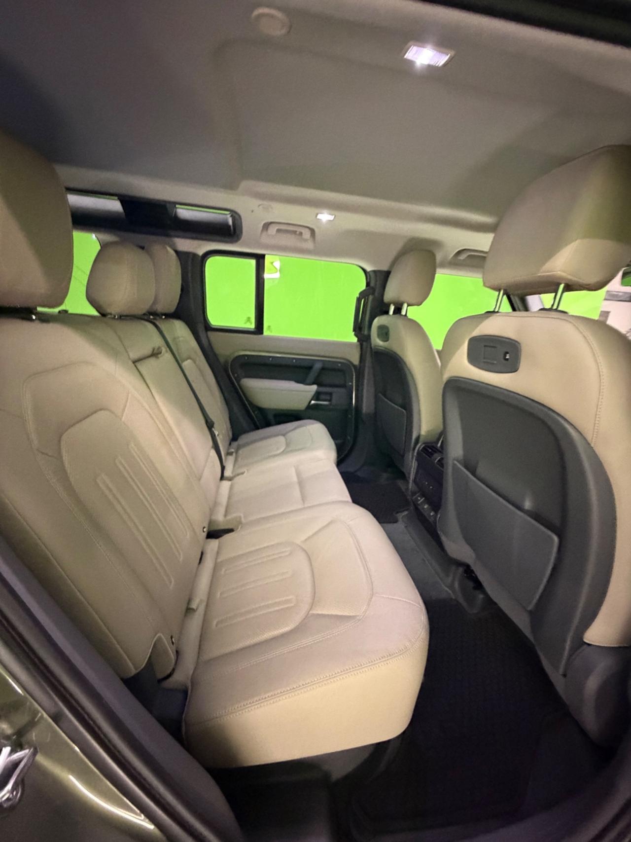 Land Rover Defender 110 2.0 Si4 PHEV 404 CV AWD Auto