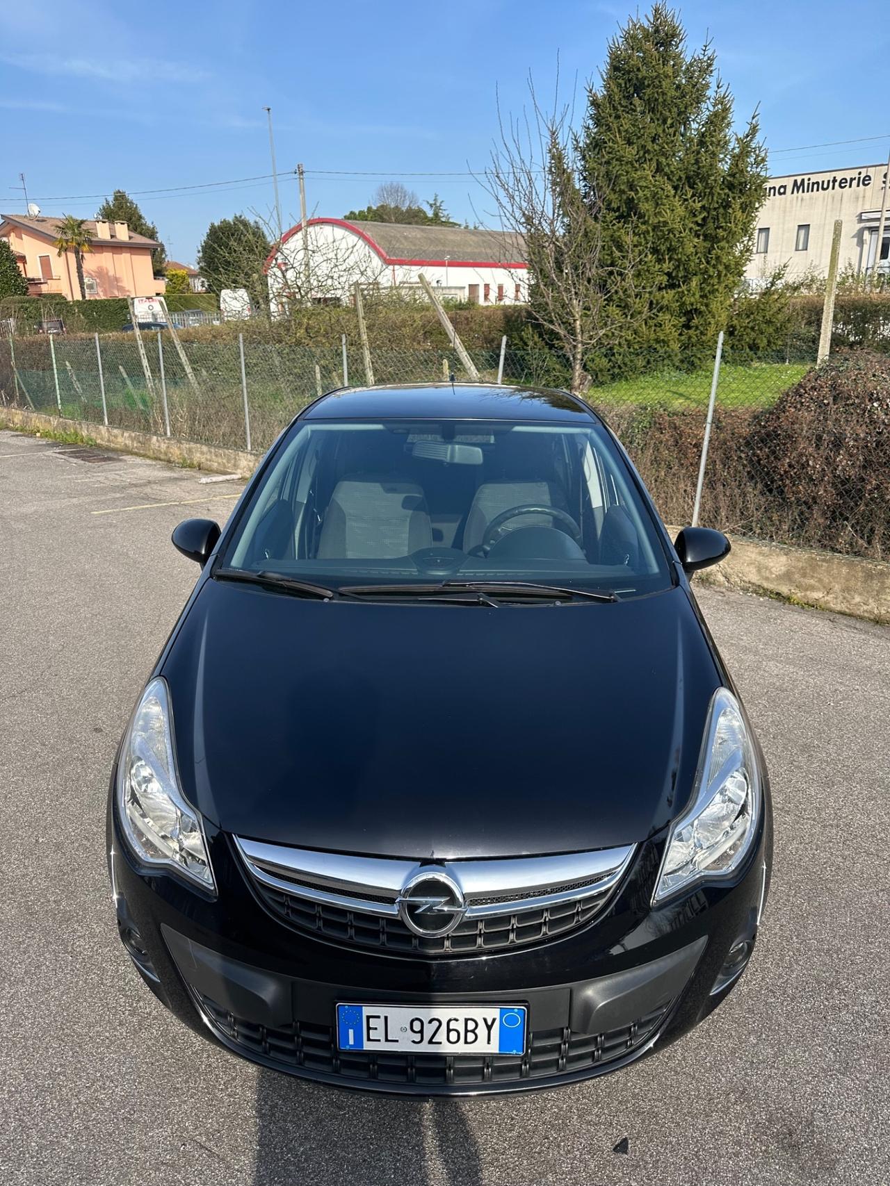 Opel Corsa 1.2 5 porte Cosmo 119.000km euro