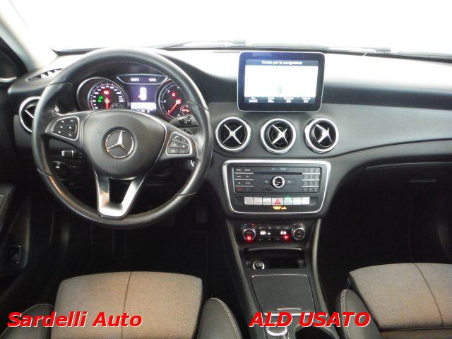 MERCEDES-BENZ GLA 180 d Automatic Business.