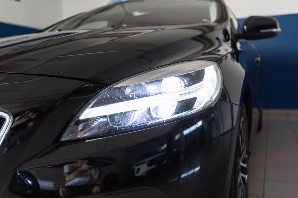 VOLVO V40 2.0 d2 Business Plus my19 del 2018
