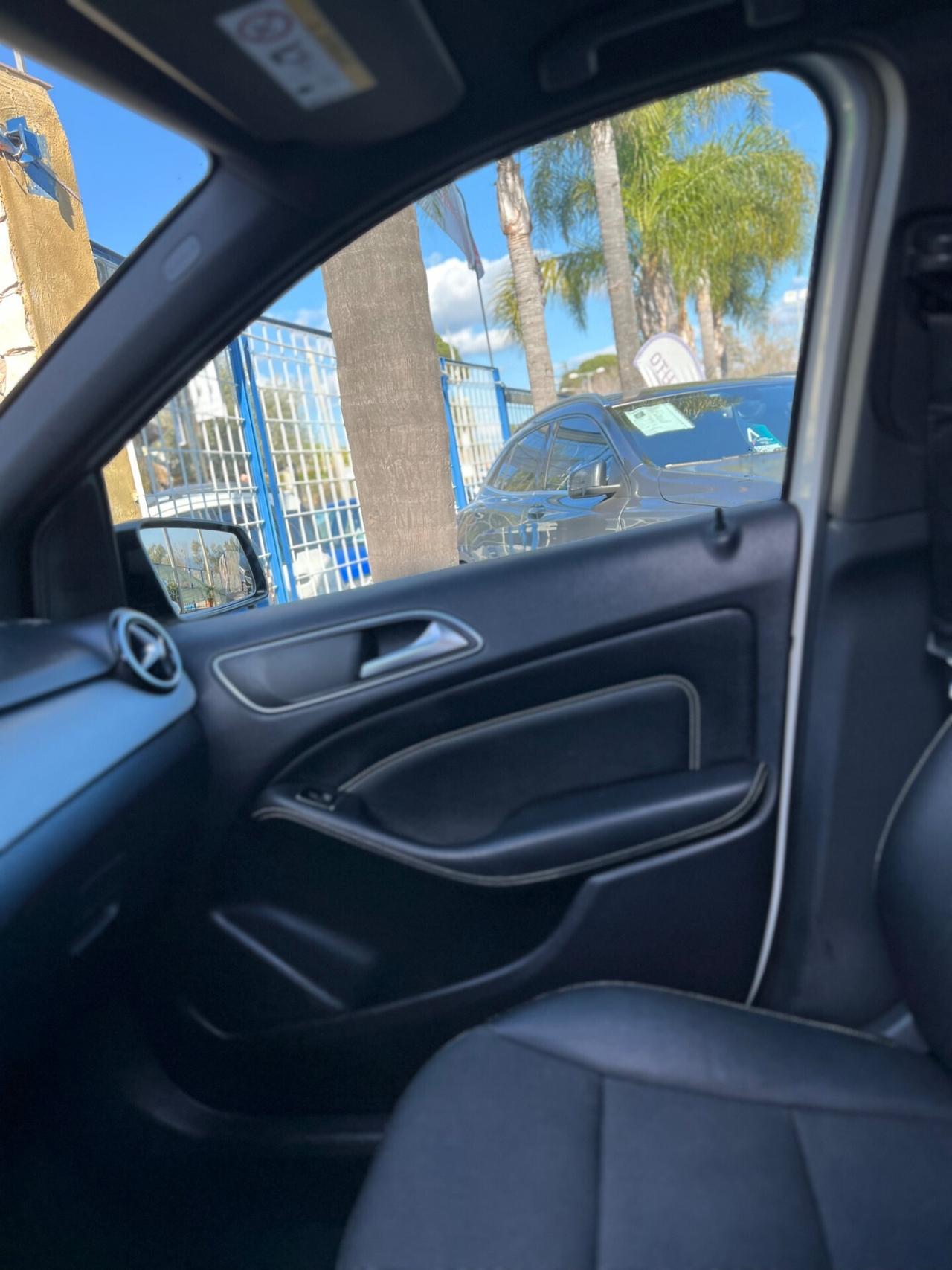 Mercedes-benz B 180 B 180 d Automatic Premium