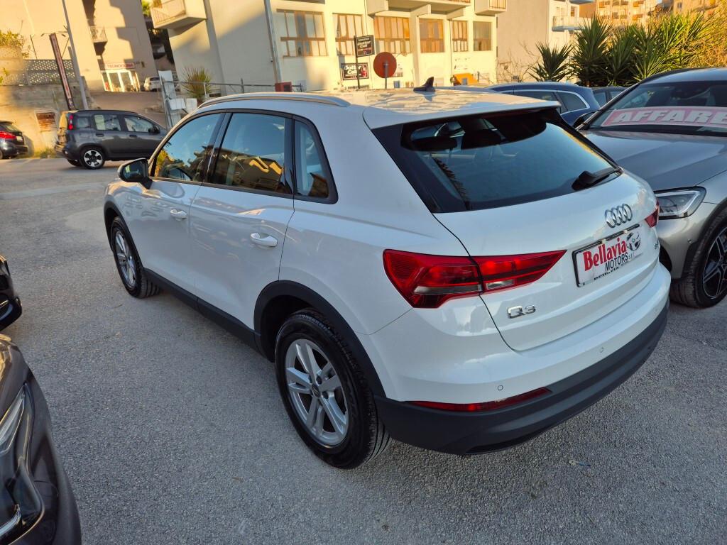 Audi Q3 2.0 TDI 150CV S-tronic BUSINESS