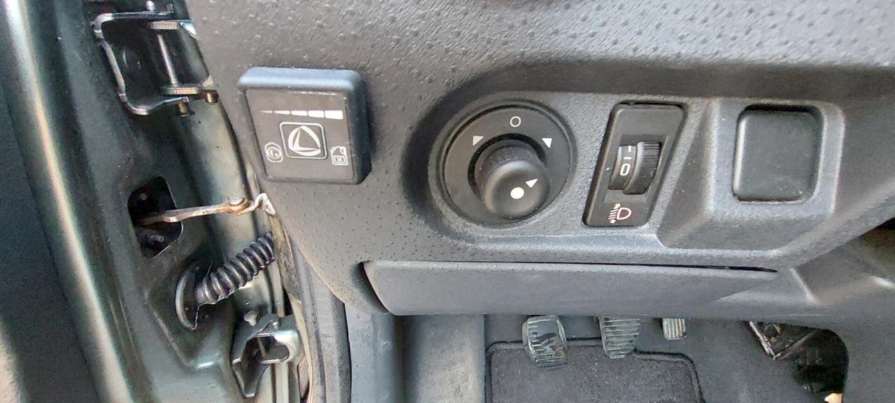 CITROEN C3 BI ENERGY 1,4 METANO DI SERIE ADATTA PER NEOPATENTATI ECONOMICA