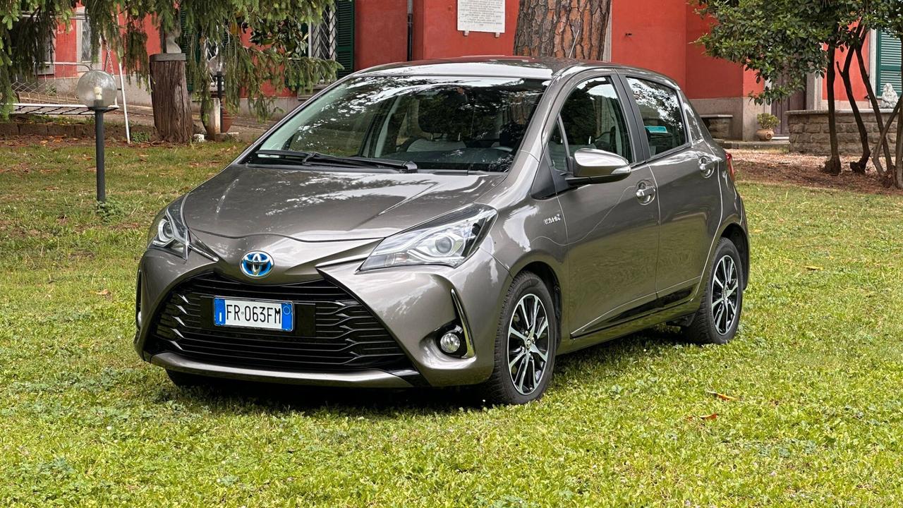 Toyota Yaris 1.5 Hybrid 5 porte Active 2018 neop PERFETTA leggi testo