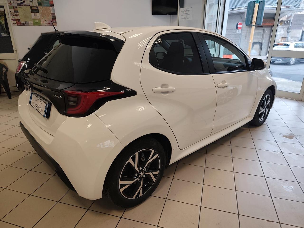 Toyota Yaris 1.5 Hybrid 5 porte Trend