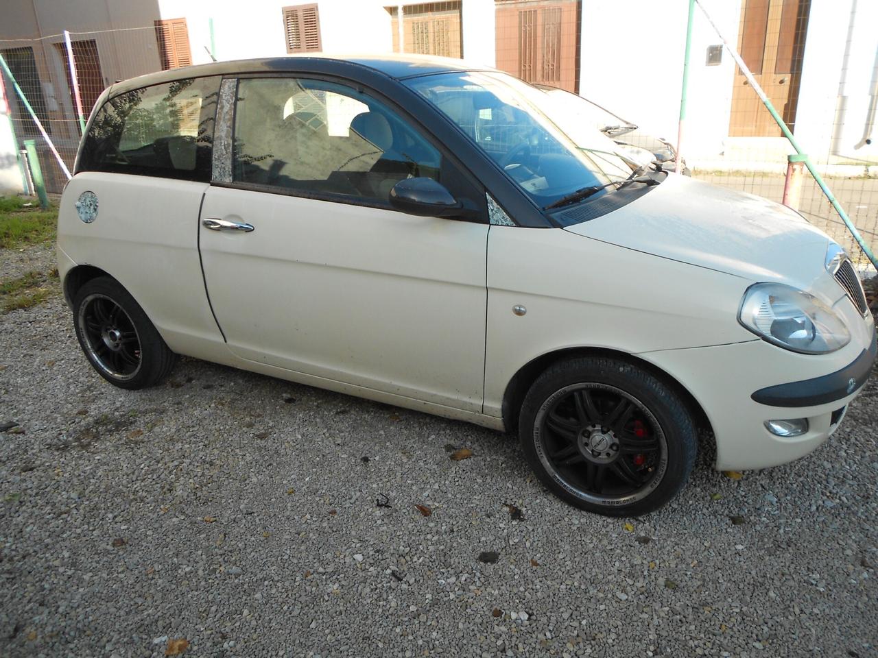 Lancia Ypsilon 1.3 Multijet 16V Platino