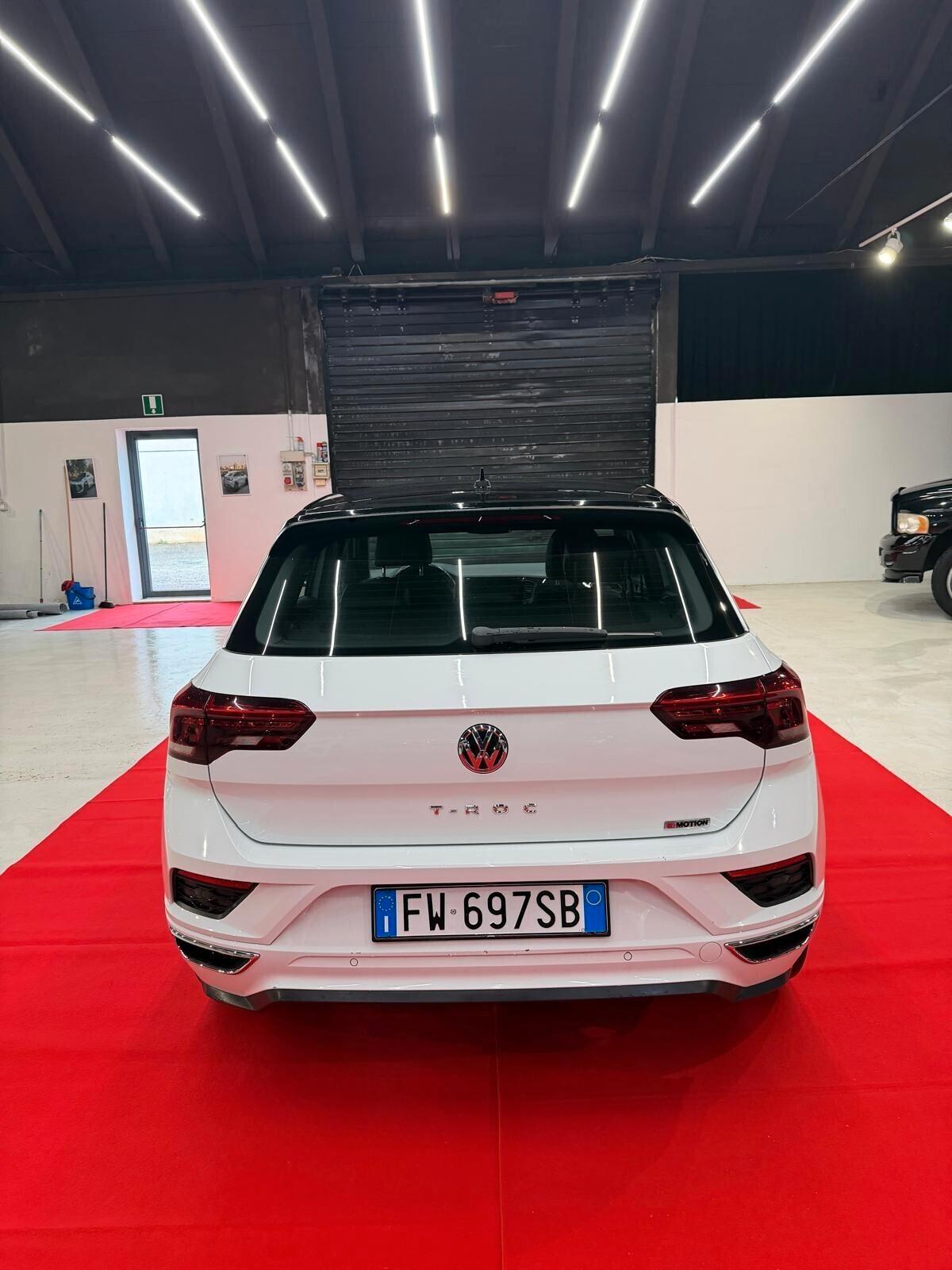 VOLKSWAGEN T-ROC RLINE