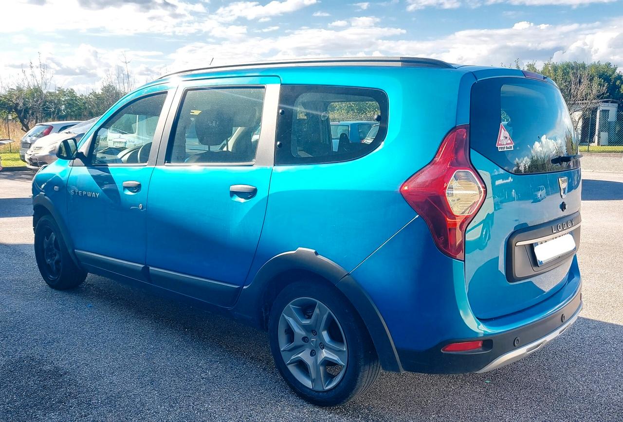 Dacia Lodgy Stepway 1.5 Blue dCi 8V 115CV 7 posti