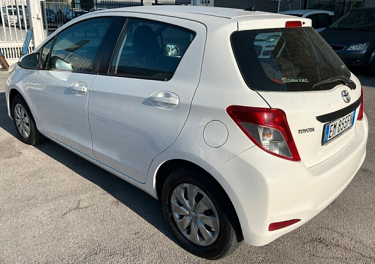 Toyota Yaris 1.0 5 porte GPL