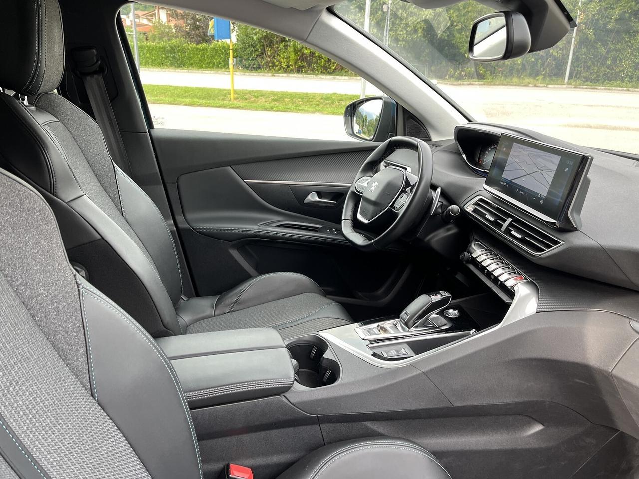 PEUGEOT 5008 1500 HDI 130 CV AUT. 7 POSTI ALLURE