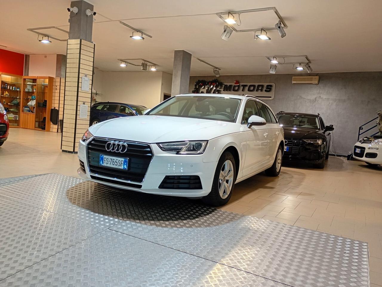 Audi A4 Avant 2.0 TDI 150 CV S Tronic Business