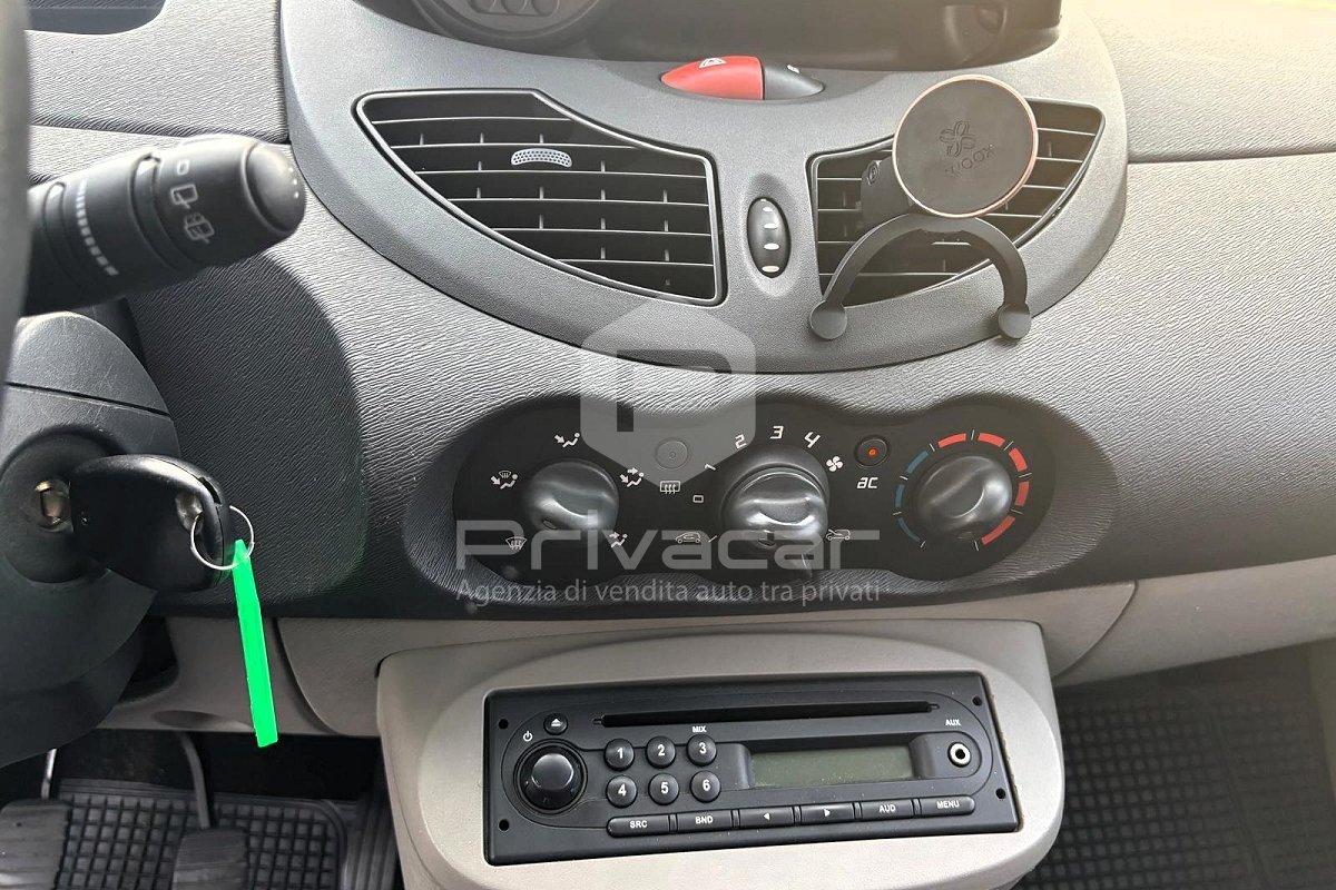 RENAULT Twingo 1.2 8V Le Iene