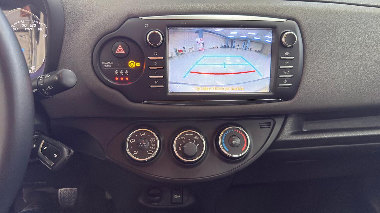 Toyota Yaris 1.0 5 porte Cool 69Cv.