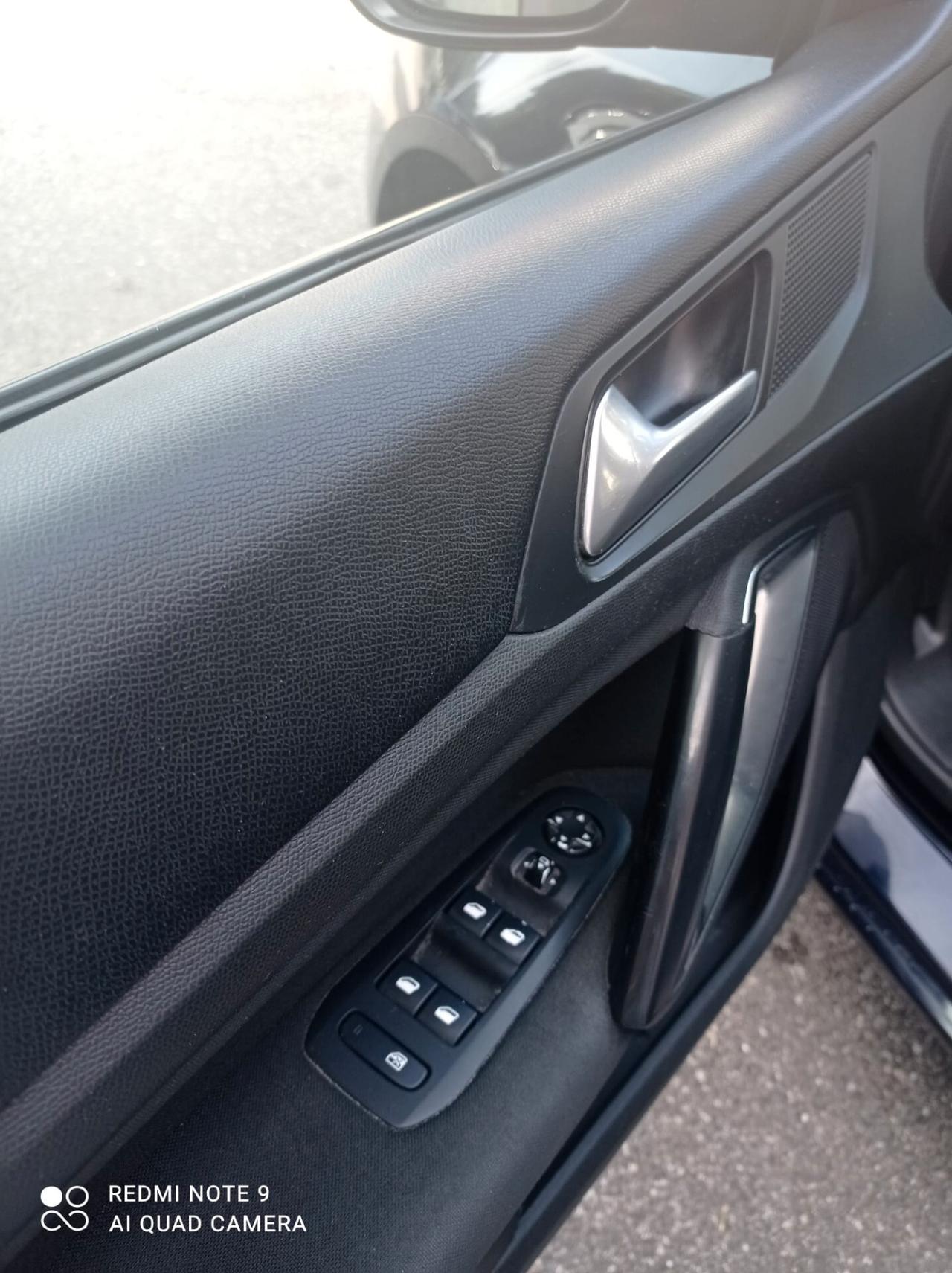 Peugeot 308 BlueHDi 130 S&S EAT6 SW Business