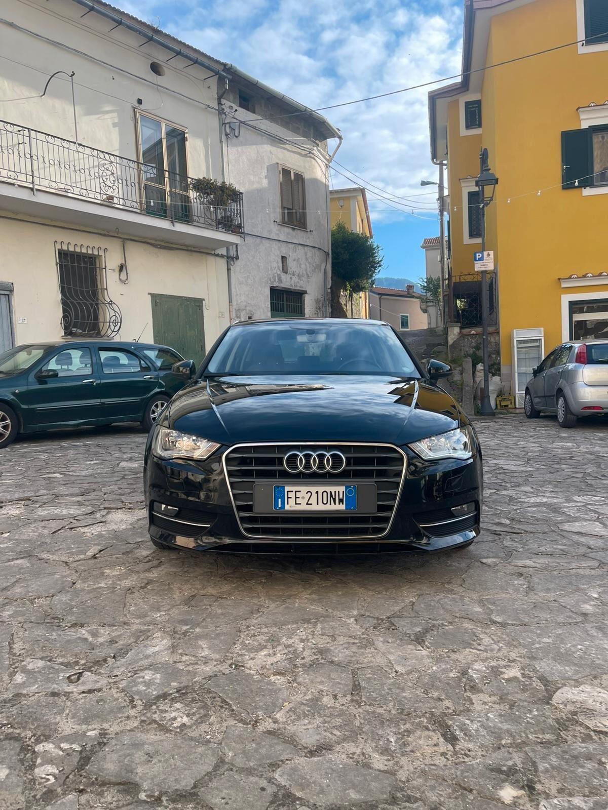 Audi A3 1.6 TDI clean diesel S tronic Ambition