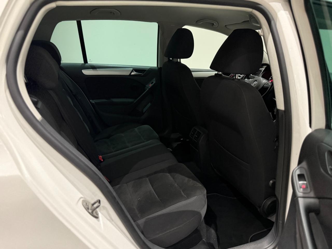 Volkswagen Golf 1.6 TDI DSG Highline Per Neopatentati