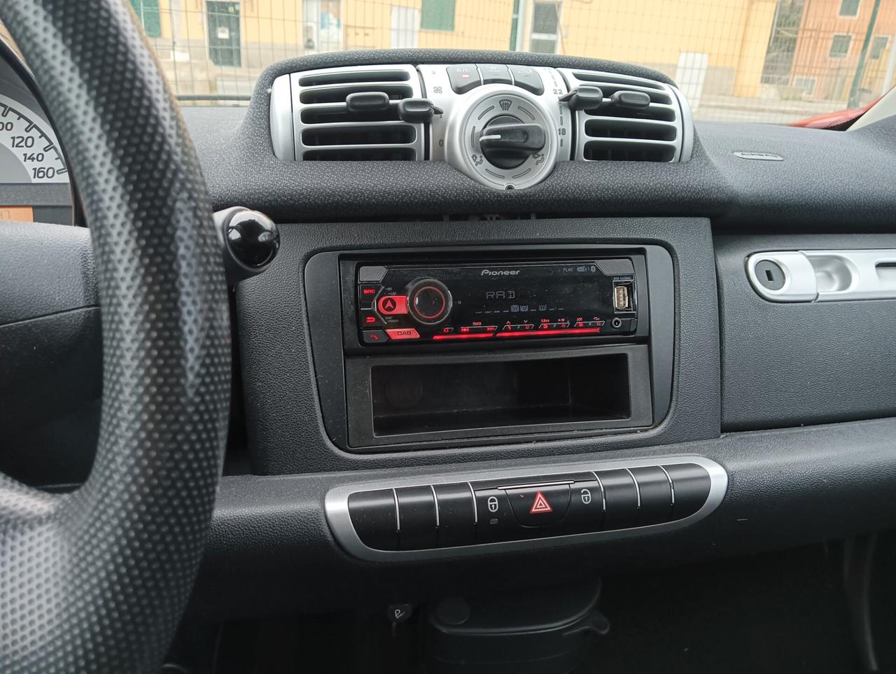 Smart ForTwo 1000 45 kW MHD coupé pure