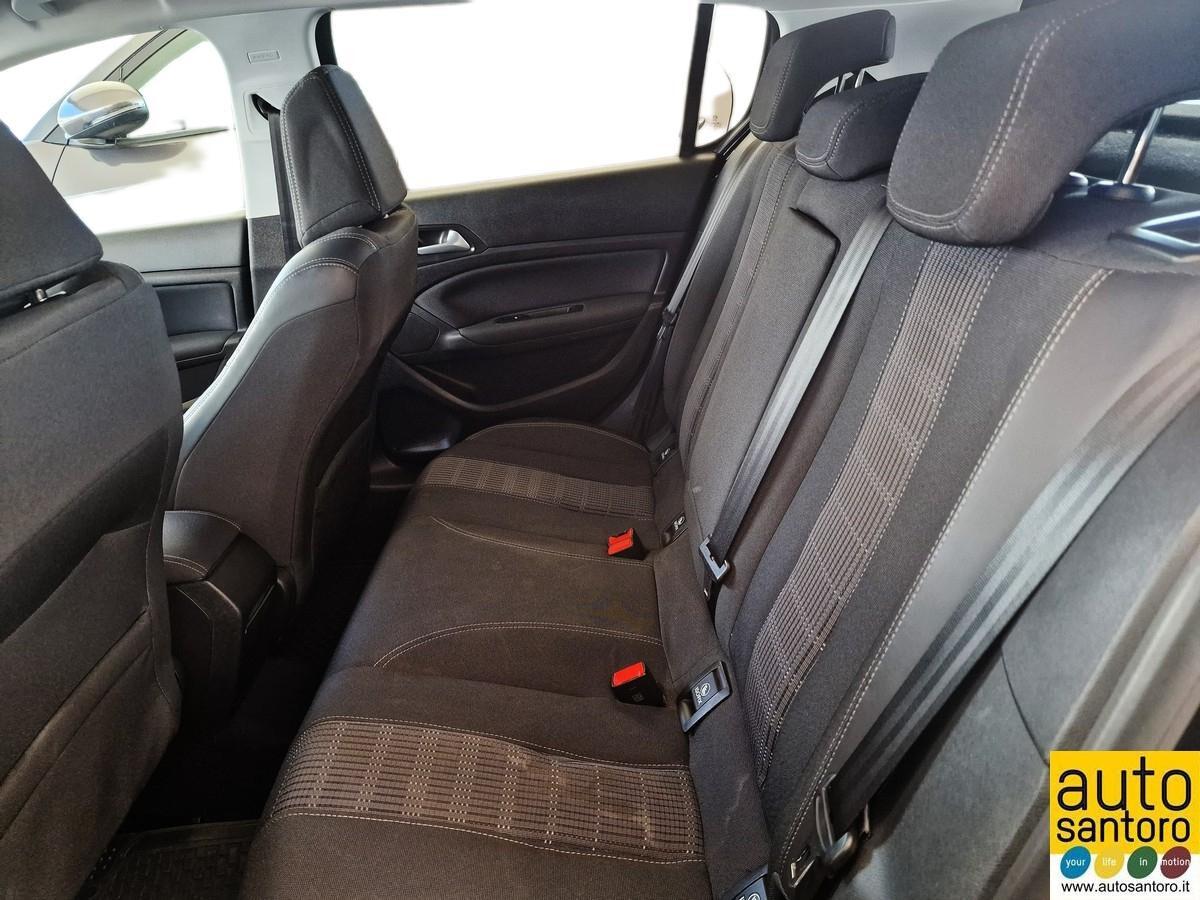 PEUGEOT 308 1.5 ALLURE