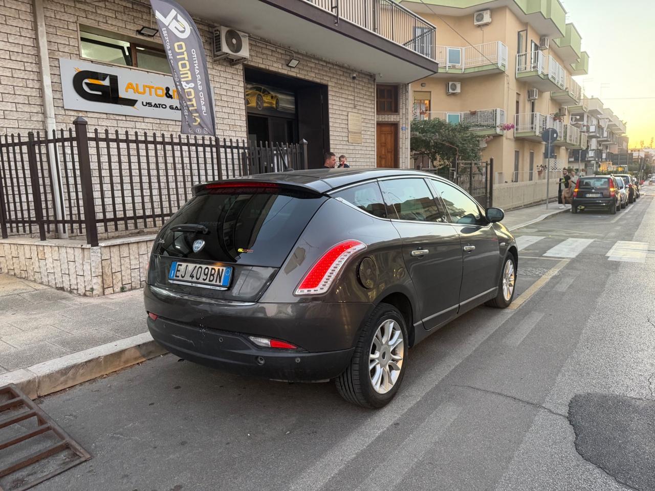 Lancia Delta 1.6 MJT DPF Silver