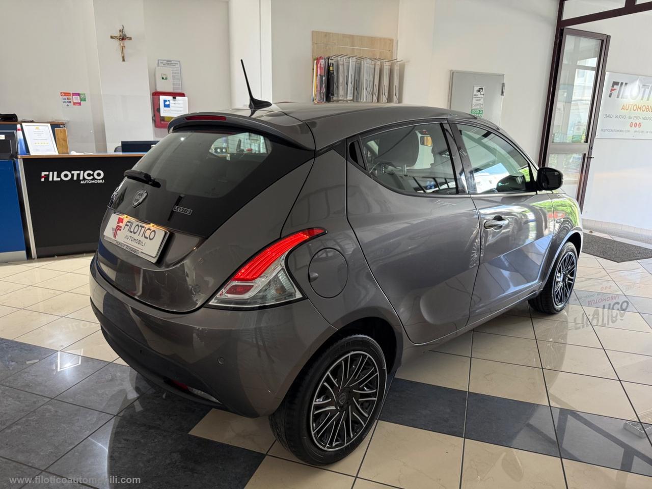 LANCIA Ypsilon 1.0 FireFly 5p.S&S Hybryd Gold 5 POSTO, CARPLAY