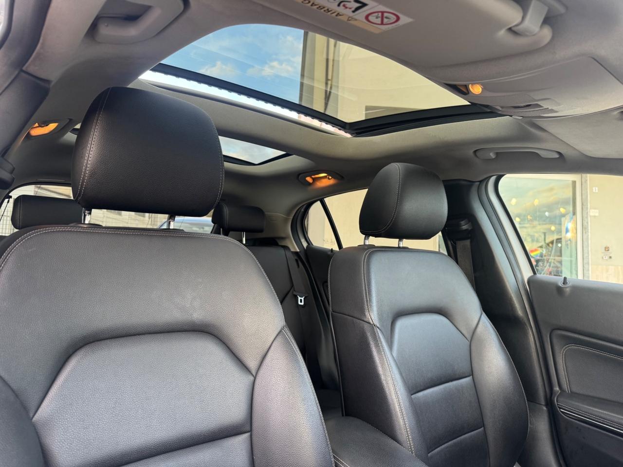 Mercedes-benz GLA 200 d Premium tetto automatica Garanzia