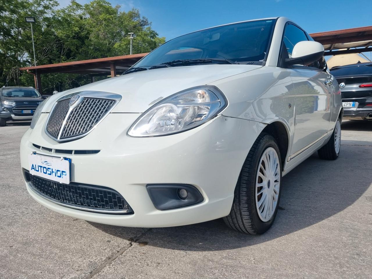 Lancia Ypsilon 1.2 69 CV Diva