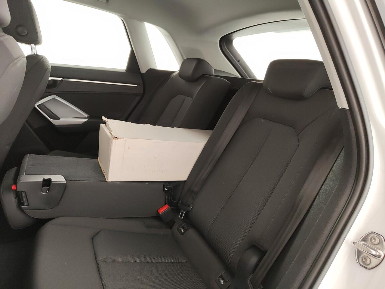Audi Q3 35 TDI S tronic Business