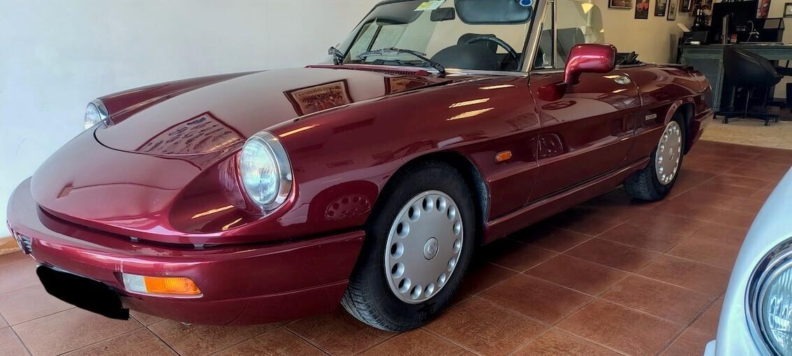 Alfa Romeo Spider 1.6