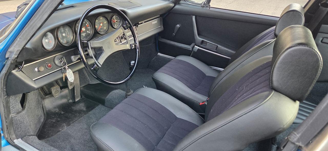 Porsche 911 2400T Targa Asi Restauro Ölklappe