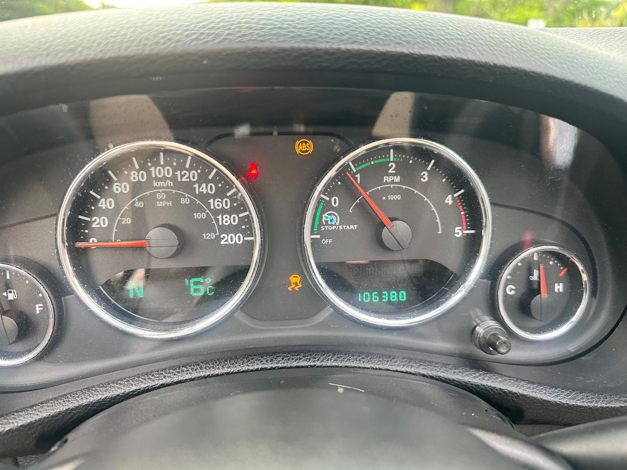 Jeep Wrangler 2.8 CRD DPF Sahara manuale