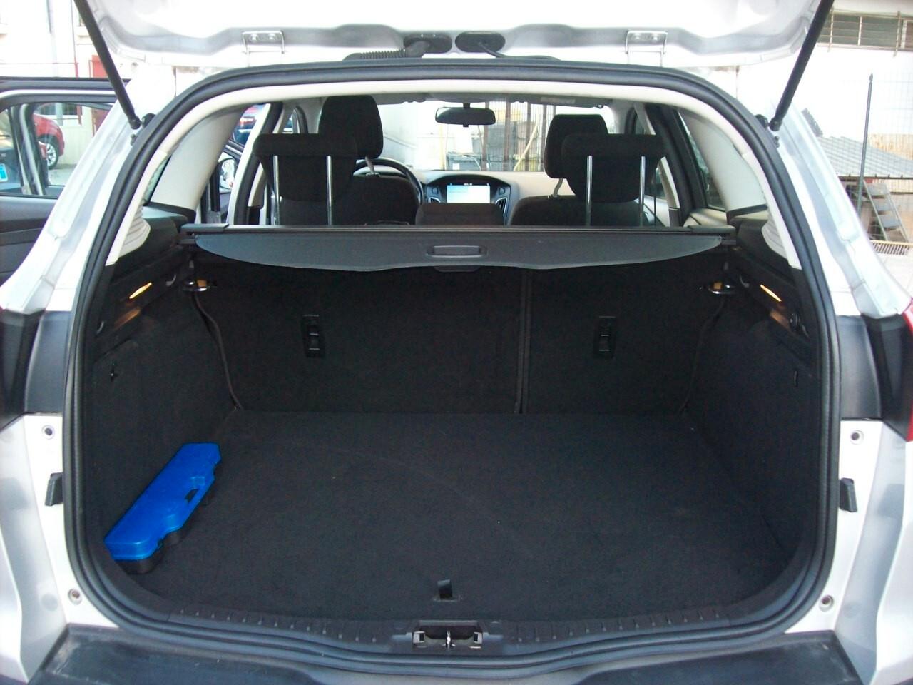 Ford Focus SW 1.5 TDCi 120CV S&S Titanium Navy