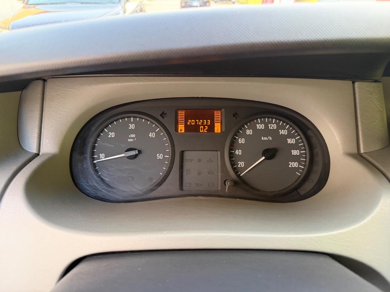 Opel Vivaro 2.5 CDTI 9 posti Clima - 2009