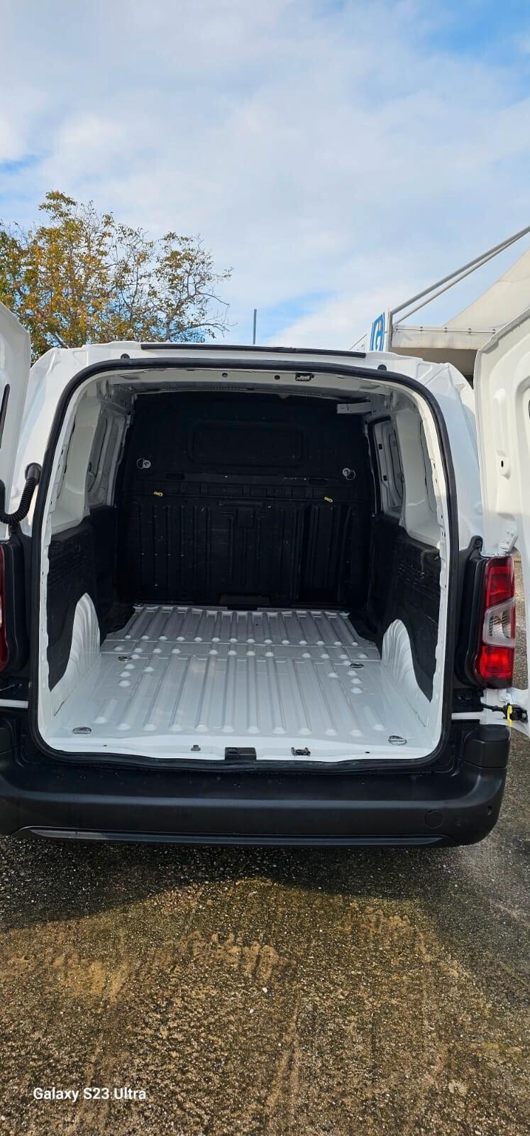 PEUGEOT PARTNER HDi 100 MOTORE NUOVO PEUGEOT !!! PASSO LUNGO