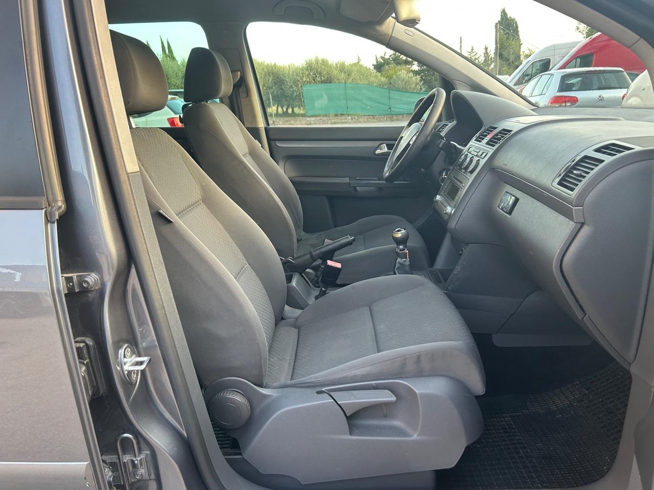 Volkswagen Touran 1.9 TDI 105CV 7 Posti Gancio Traino