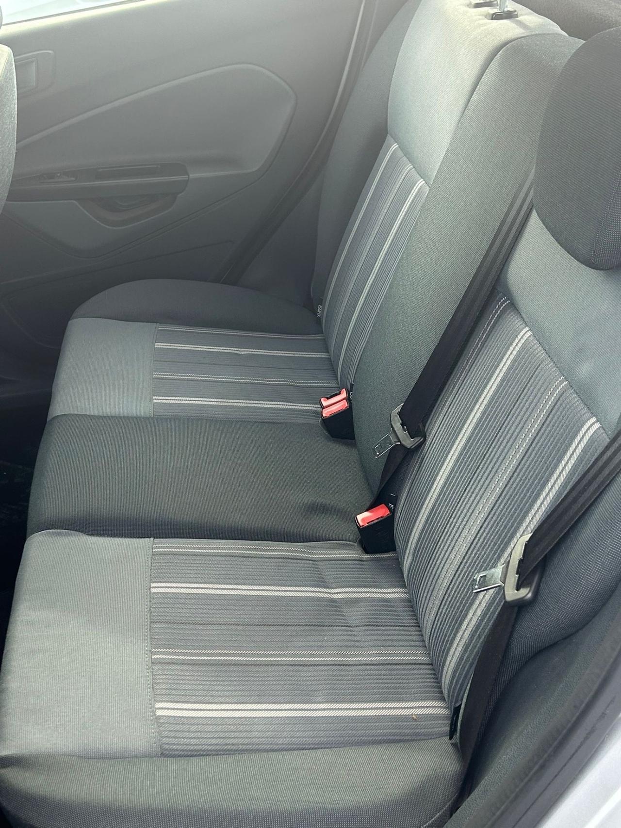 Ford Fiesta 1.4 TDCi 5p. Titanium