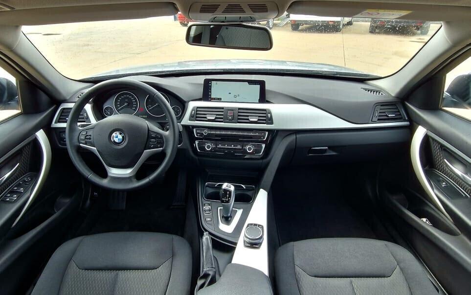 BMW 318d 150cv 2019 Business Sport plus