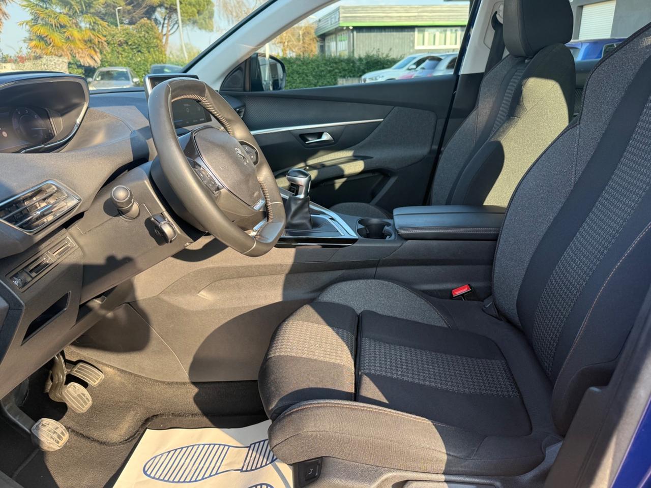 Peugeot 3008 BlueHDi 130 S&S Allure