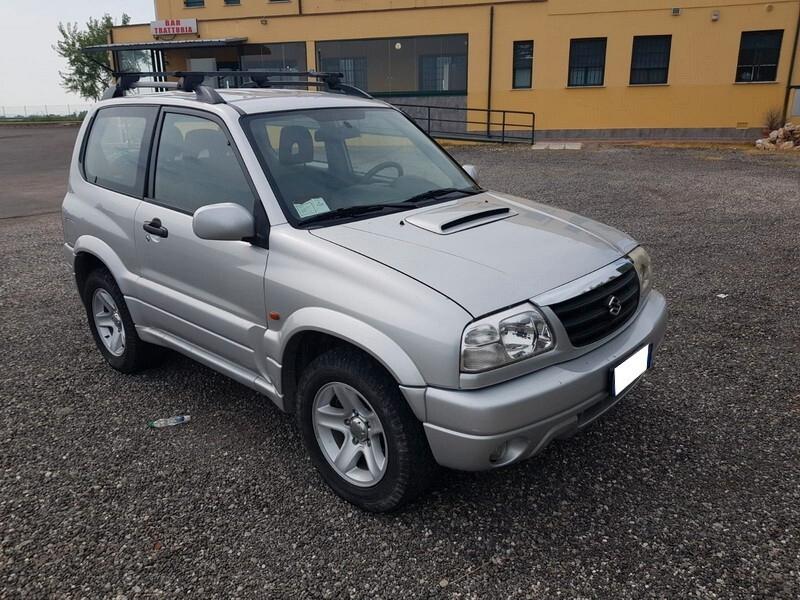 Suzuki Grand Vitara 2.0 TD 16V 110CV 4x4 3p.