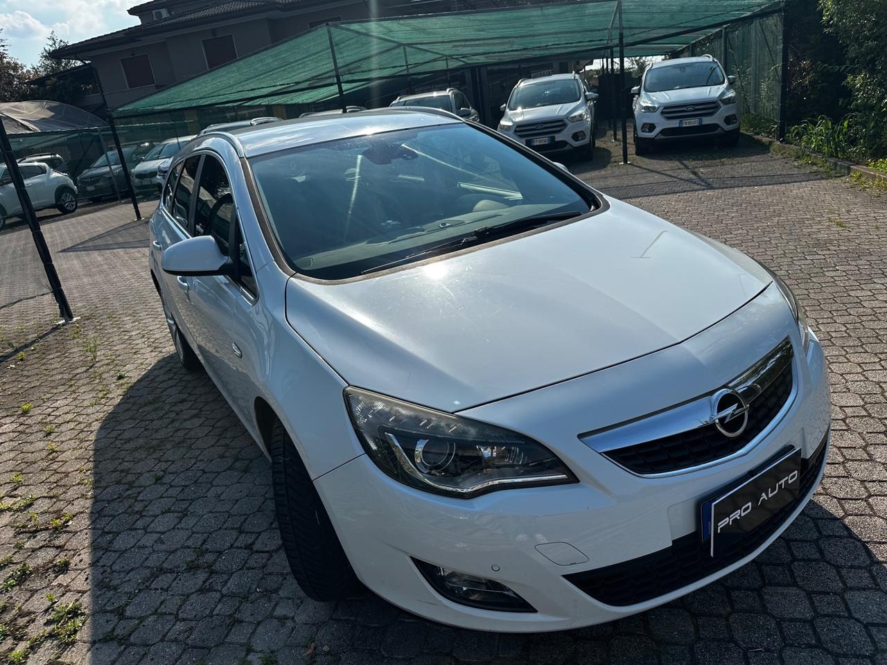 Opel Astra 1.4 Turbo 140CV Sports Tourer GPL Tech Elective