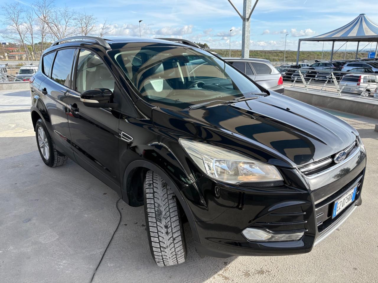 Kuga 2.0 TDCI 150 CV 2WD Titanium TETTO APRIBILE!