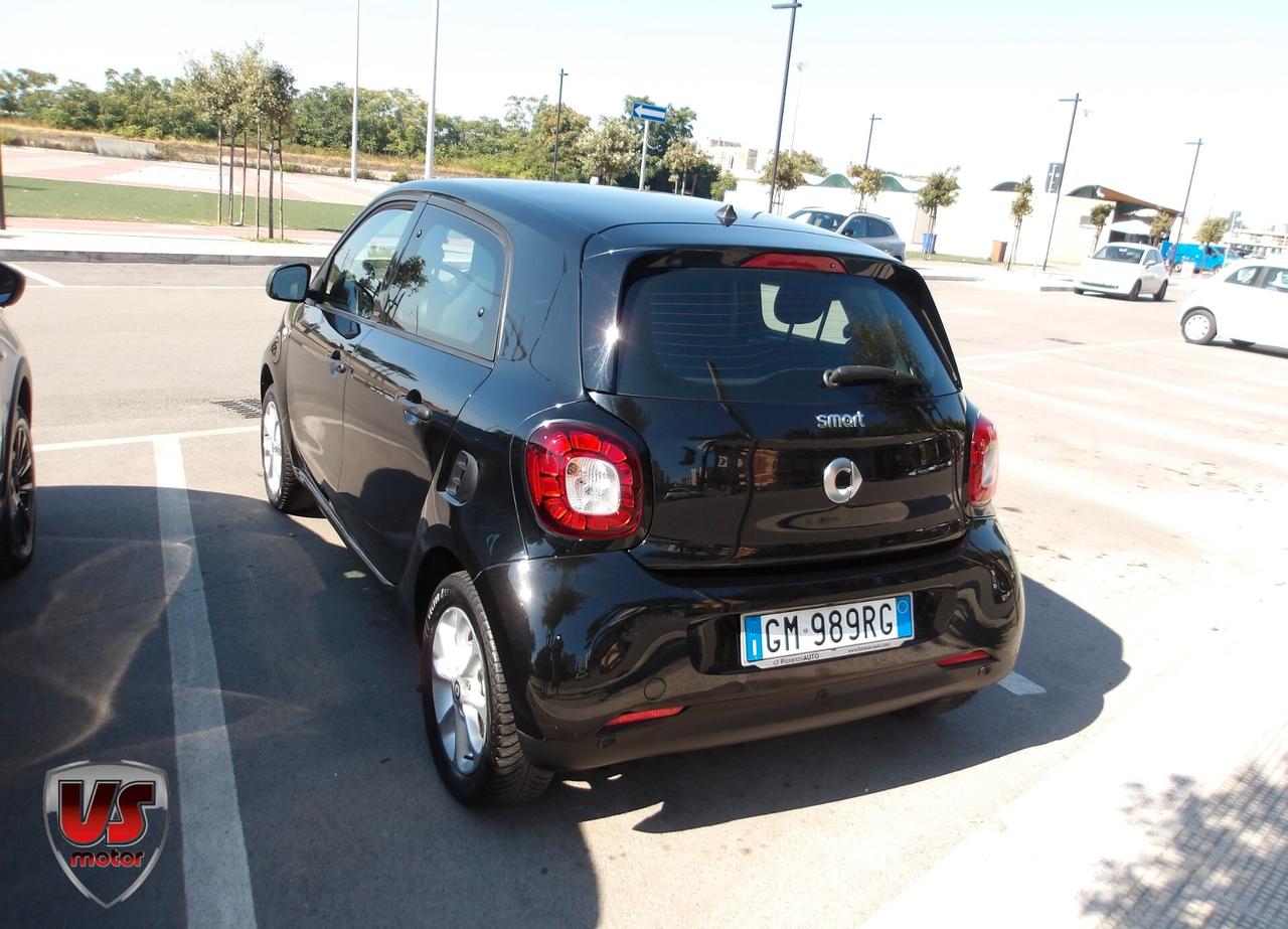 SMART FORFOUR 1.0 BENZ-GARANZIA FULL
