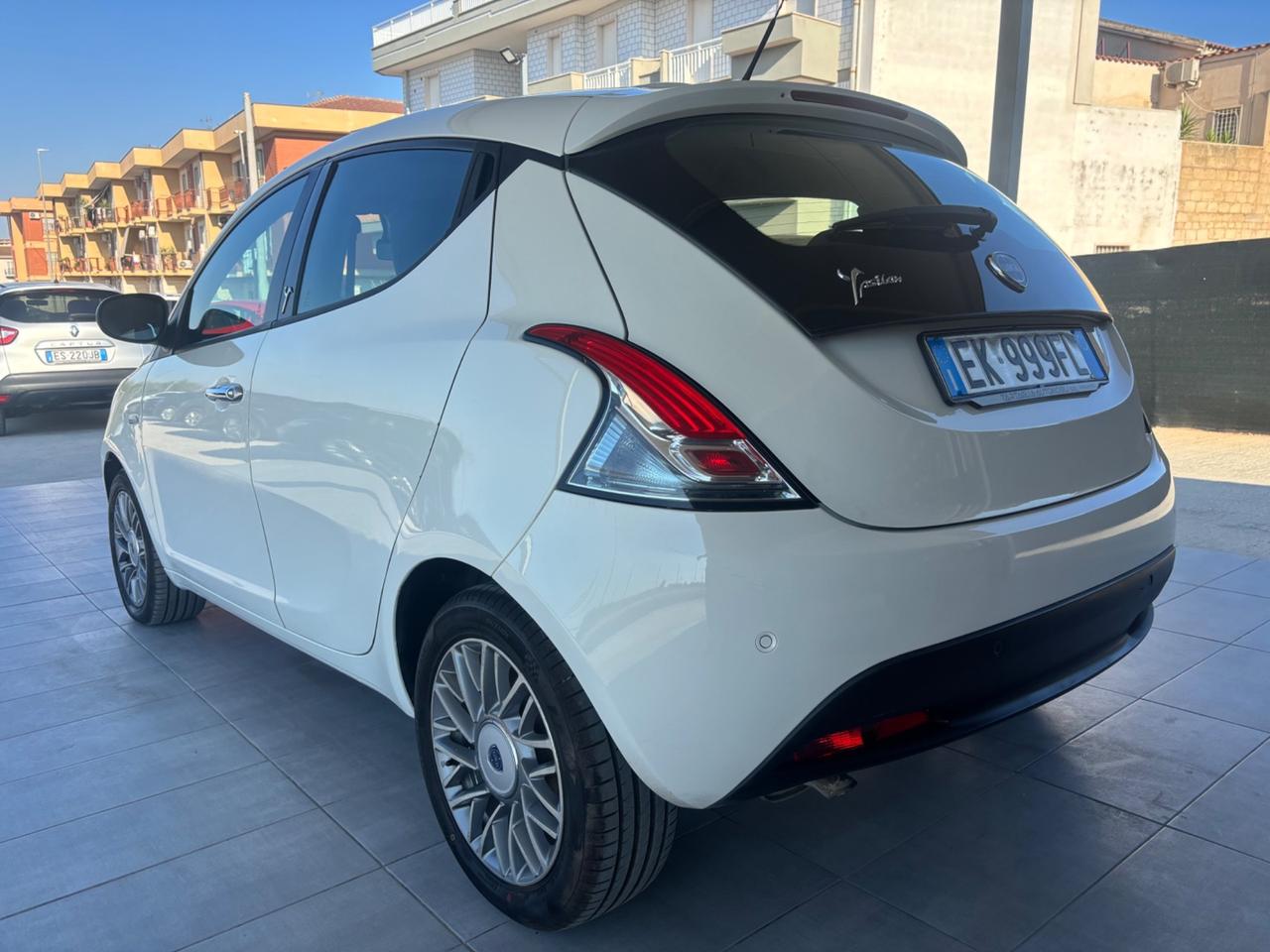 Lancia Ypsilon 1.3 MJT 16V 95 CV 5 porte S&S Gold