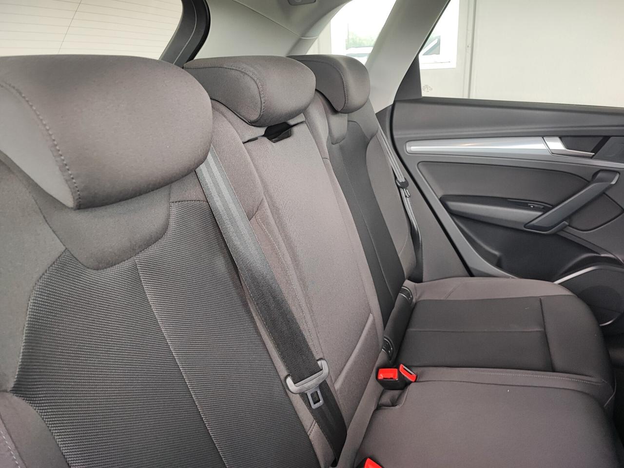 Audi Q5 40 TDI quattro S tronic Business Sport