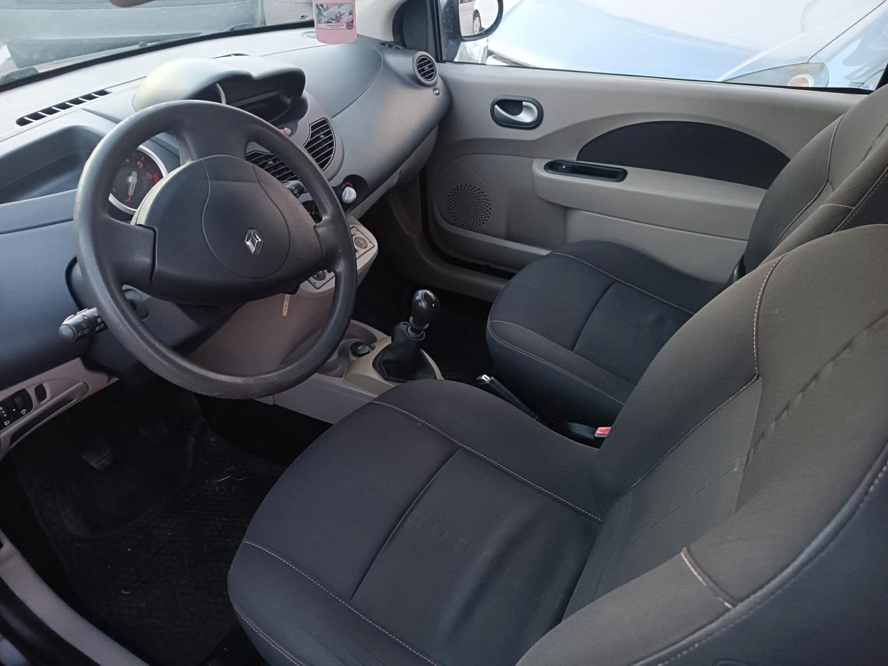 Renault Twingo 1.2 8V Dynamique