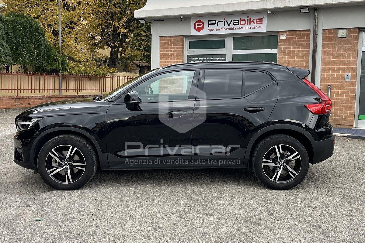 VOLVO XC40 B3 automatico Plus Dark
