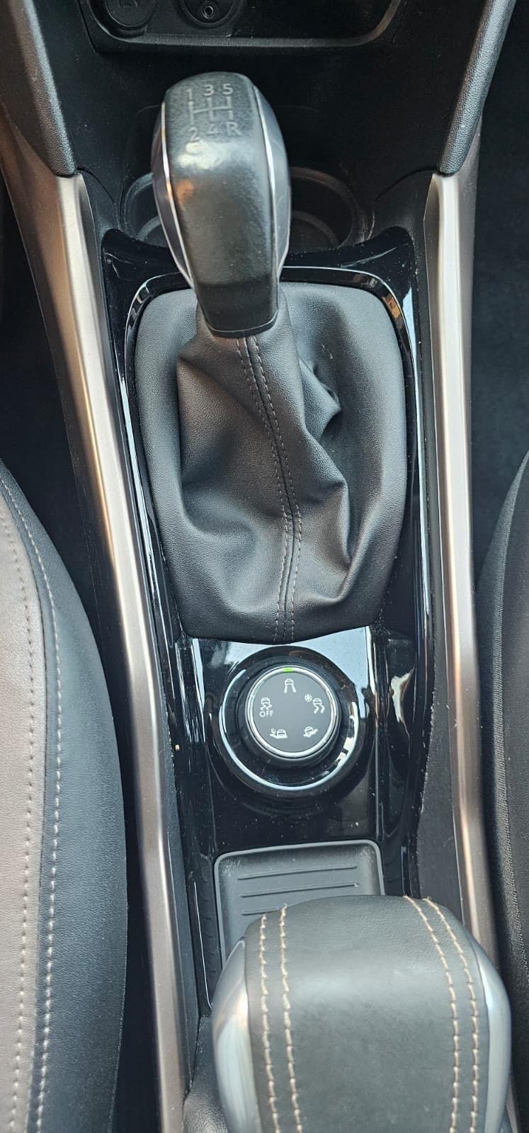 Peugeot 2008 1.6 e-HDi 115 CV Stop&Start Allure