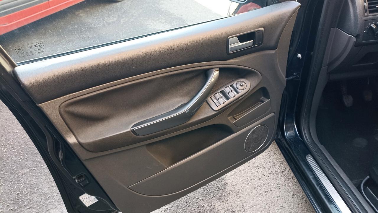 Ford C-Max 1.6 TDCi 110 CV Titanium DPF