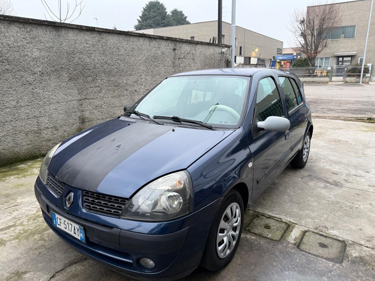 Renault Clio 1.2 BENZINA NEOPATENTATI CONSUMI BASSI