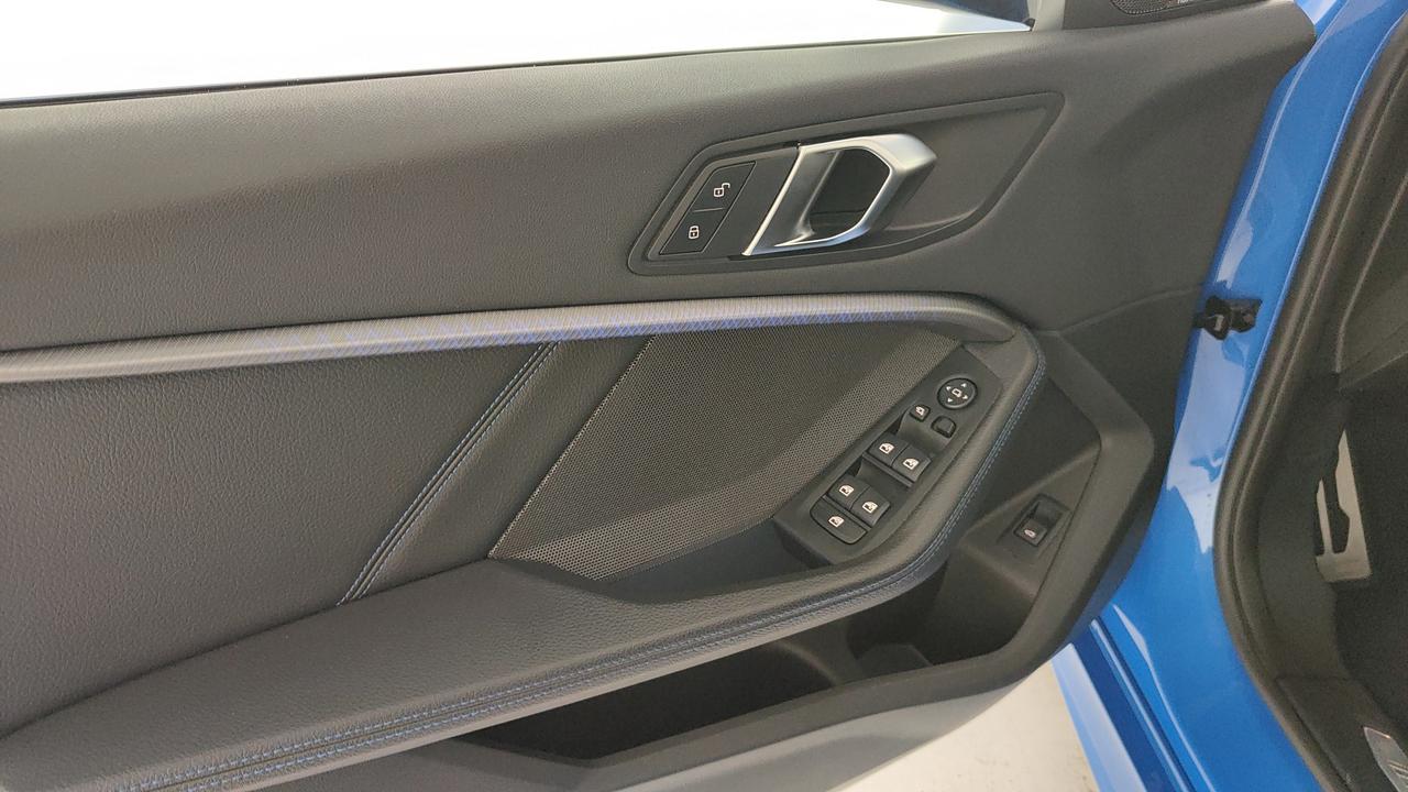 BMW Serie 1 F40 - 118d Msport auto